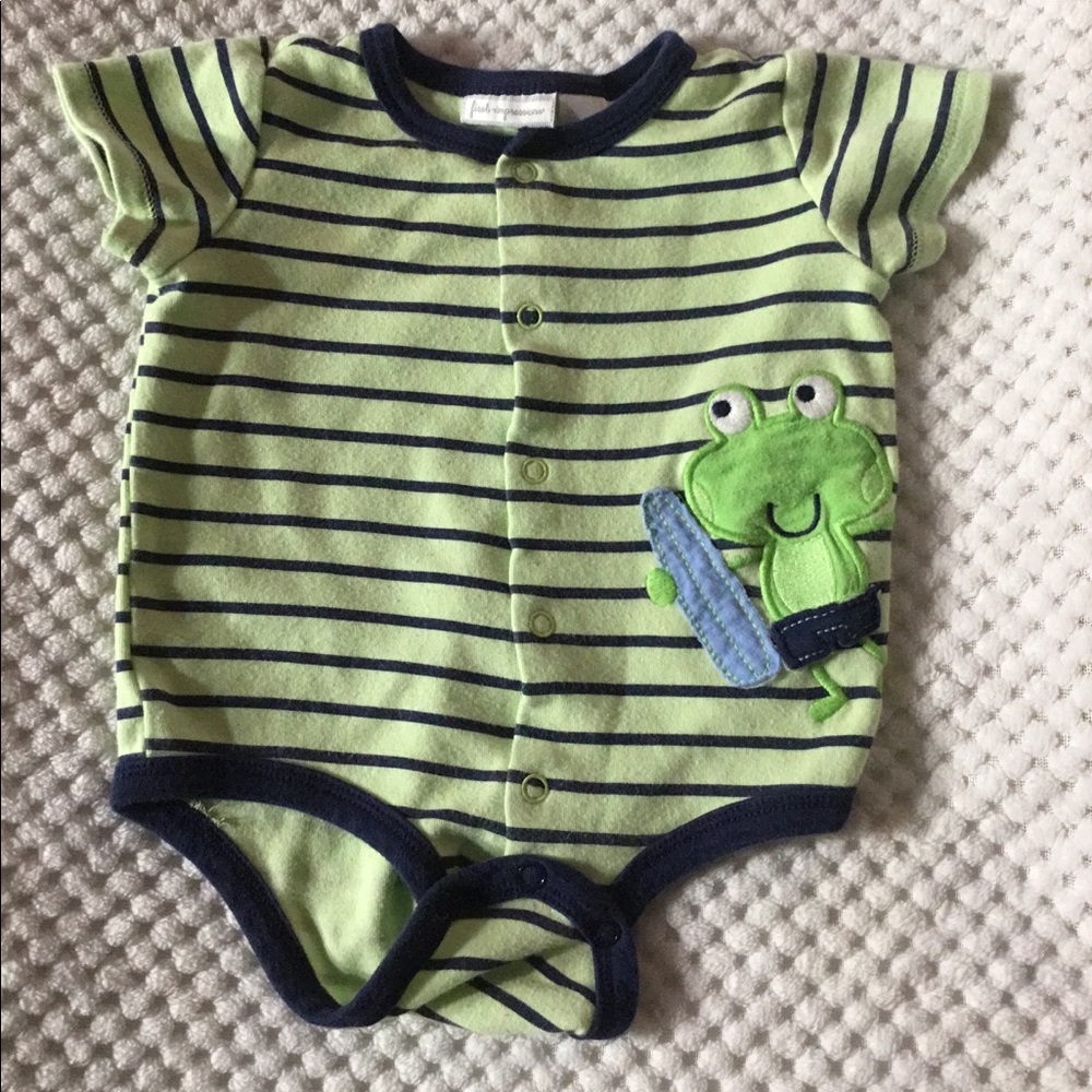 First Impressions green/blue stripe 🐸 onesie